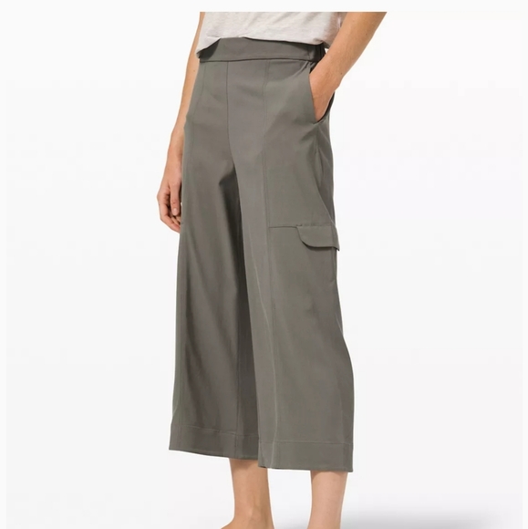 lululemon athletica Pants - Lululemon Metropolis Maven High-Rise Crop